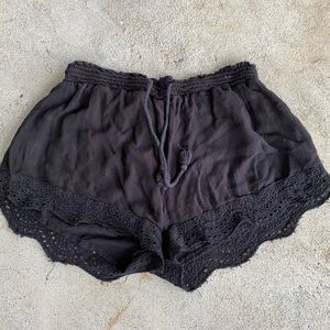 Tully’s women’s shorts